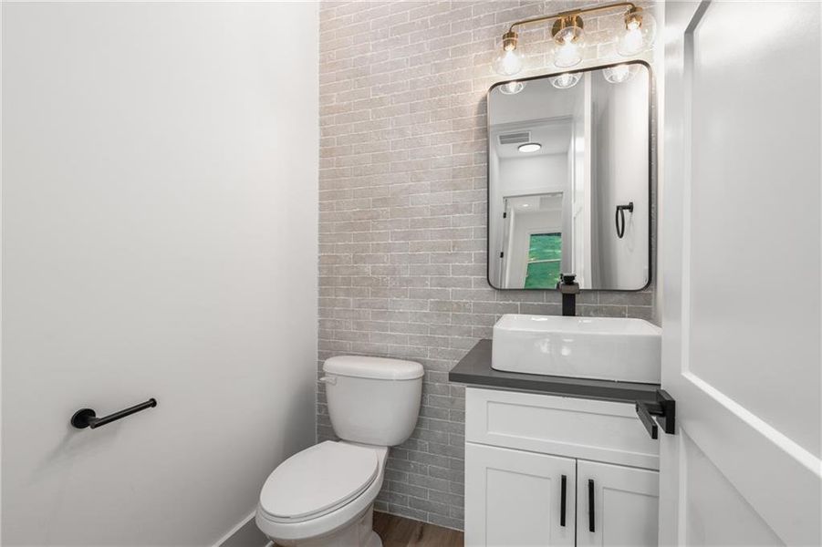 Image 49 of a home in .