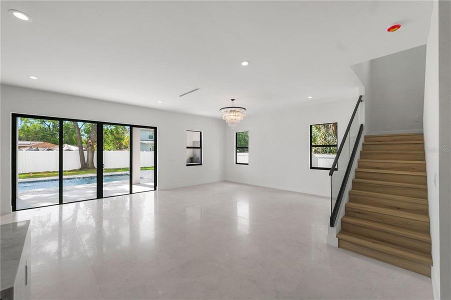 Spacious, unfurnished interior of a new home in , Tampa (Image 24).