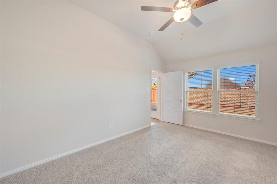 Spacious, unfurnished interior of a new home in The Preserve, Justin (Image 29).