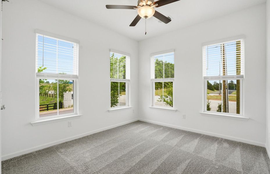 Spacious, unfurnished interior of a new home in Alston Park, Greenville (Image 26).