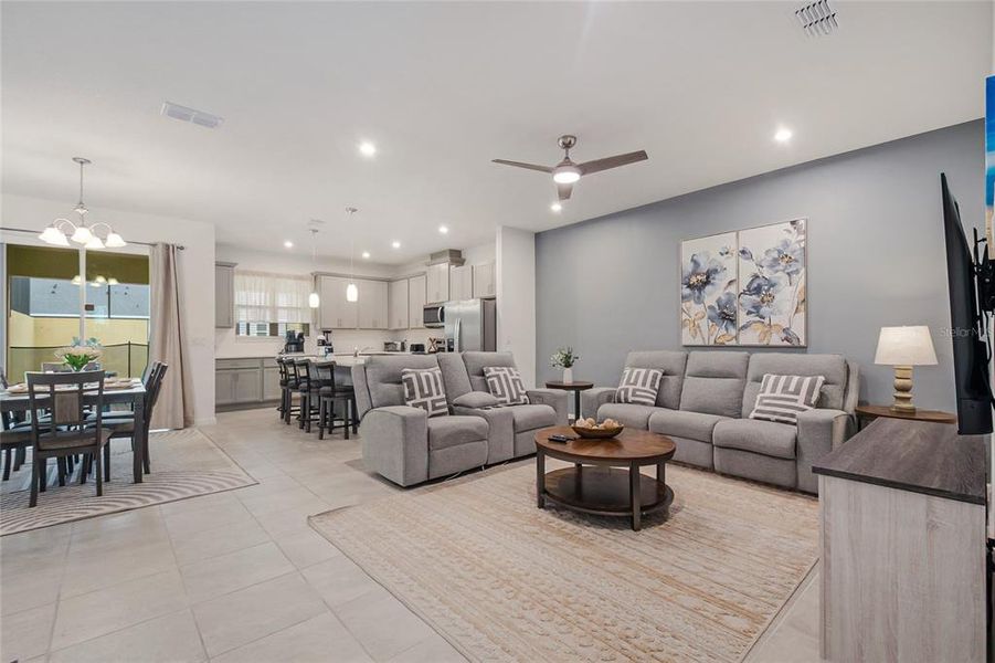 Furnished interior view inside a new home in , Kissimmee (Image 8).