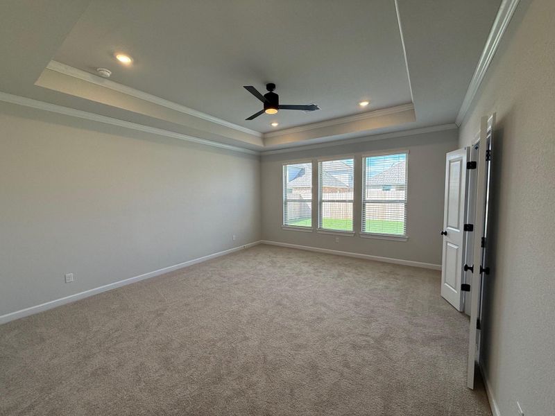 Spacious, unfurnished interior of a new home in Wellborn Settlement, College Station (Image 13).