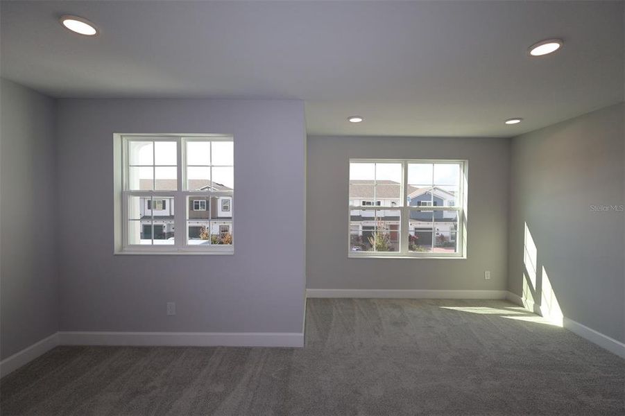 Spacious, unfurnished interior of a new home in Eden at Crossprairie, St. Cloud (Image 17).