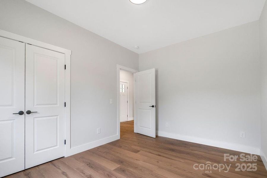 Spacious, unfurnished interior of a new home in , Lincolnton (Image 7).