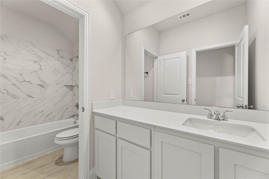 1111 Worthington-Bathroom-1