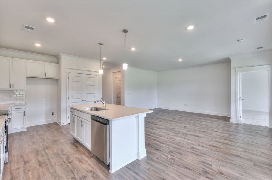 *Photo of Cleveland Plan. Design Features may vary per community.