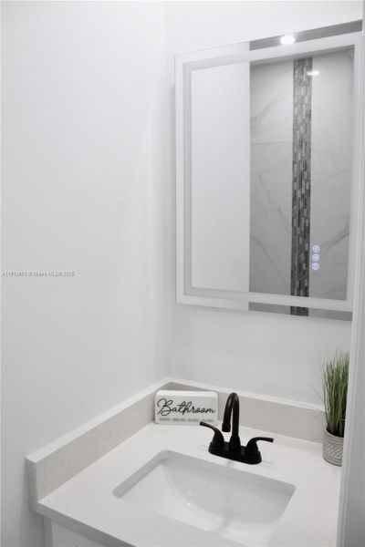 Close-up of interior finishes inside a home in , Lehigh Acres (Image 14). Close-up of interior finishes inside a home in , Lehigh Acres (Image 14).