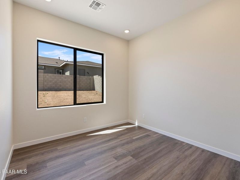 Spacious, unfurnished interior of a new home in Hidden Hills, Prescott (Image 31).