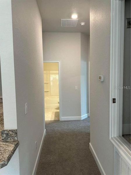 Spacious, unfurnished interior of a new home in , Ocala (Image 9).