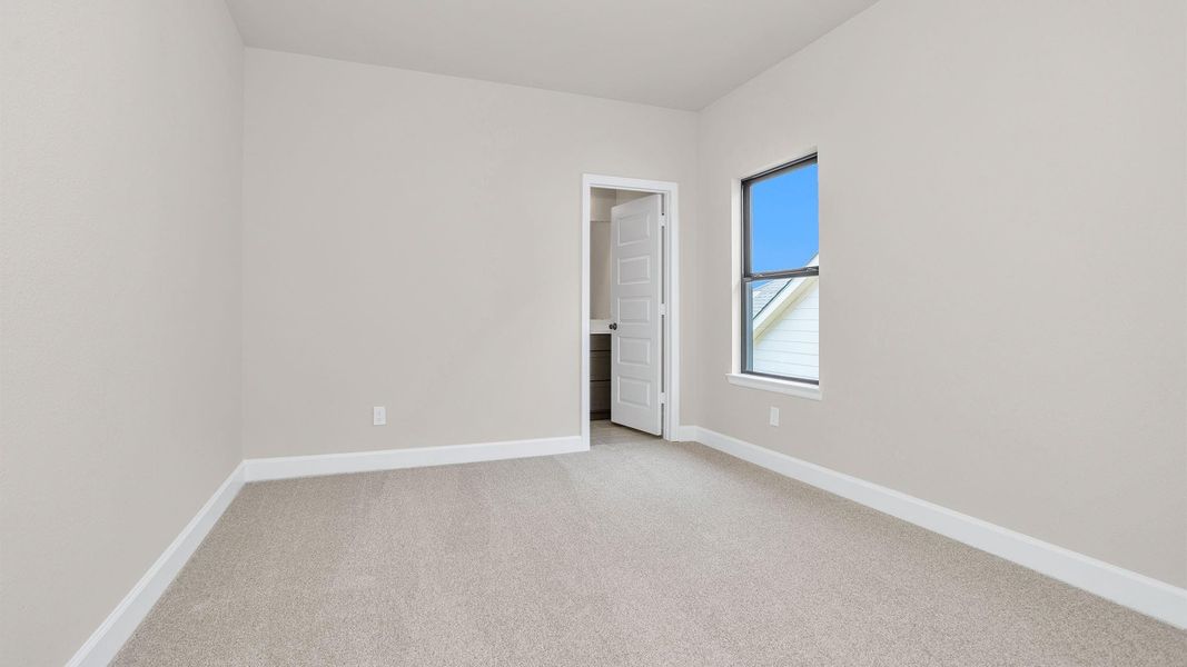 Spacious, unfurnished interior of a new home in Candela, Richmond (Image 15).