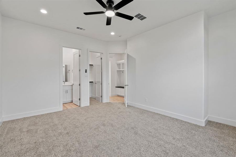 Spacious, unfurnished interior of a new home in , Ennis (Image 15).