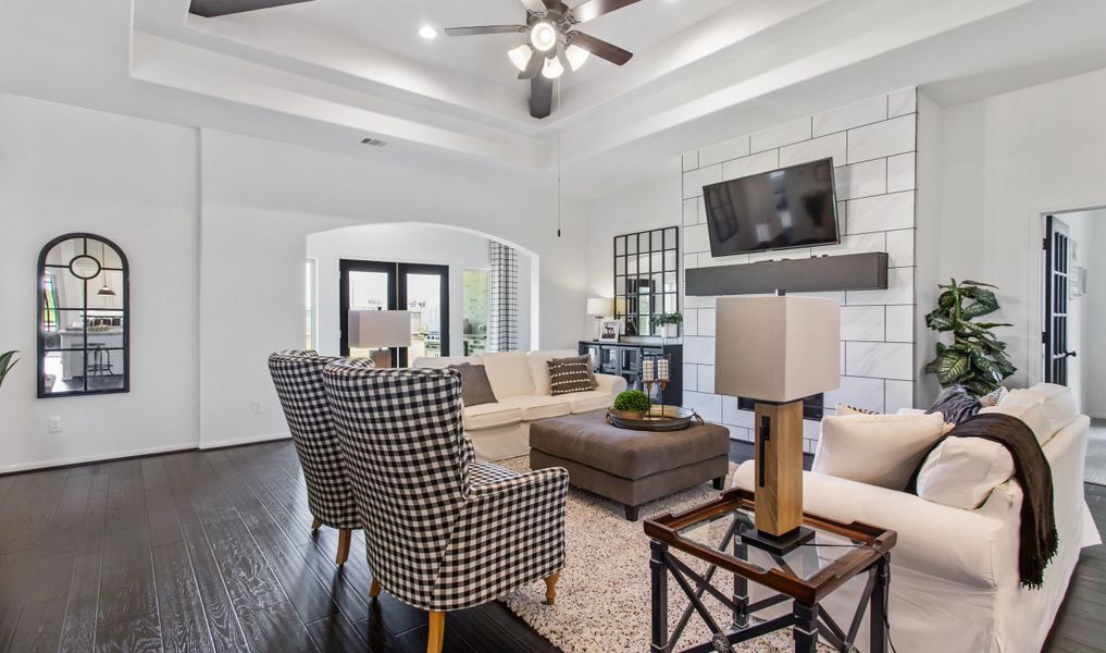 Great room with ceiling fan