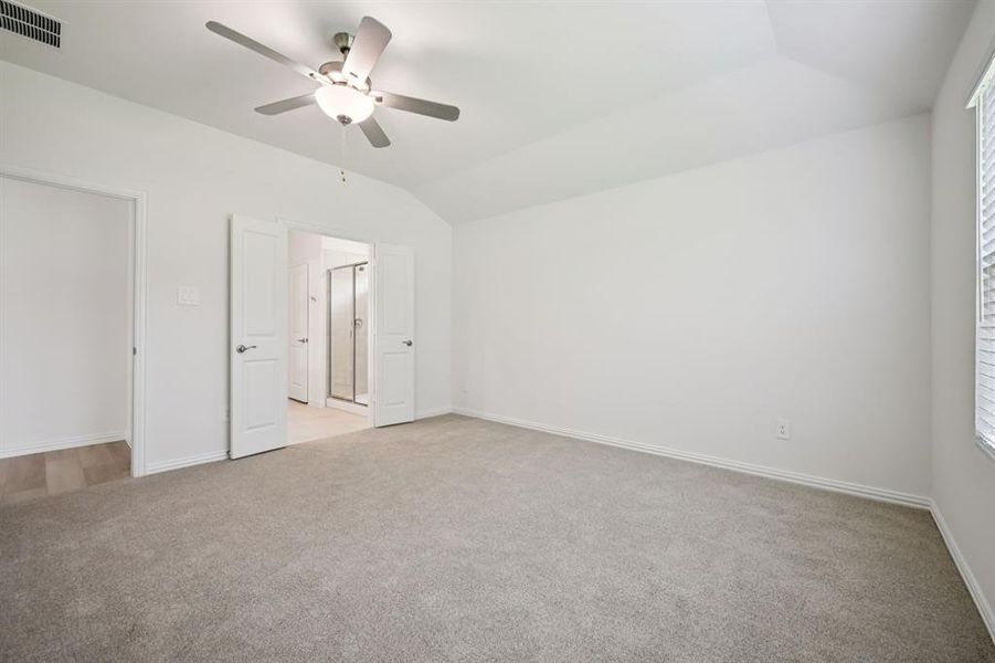 Spacious, unfurnished interior of a new home in Westmoor, Sherman (Image 21). Spacious, unfurnished interior of a new home in Westmoor, Sherman (Image 21).