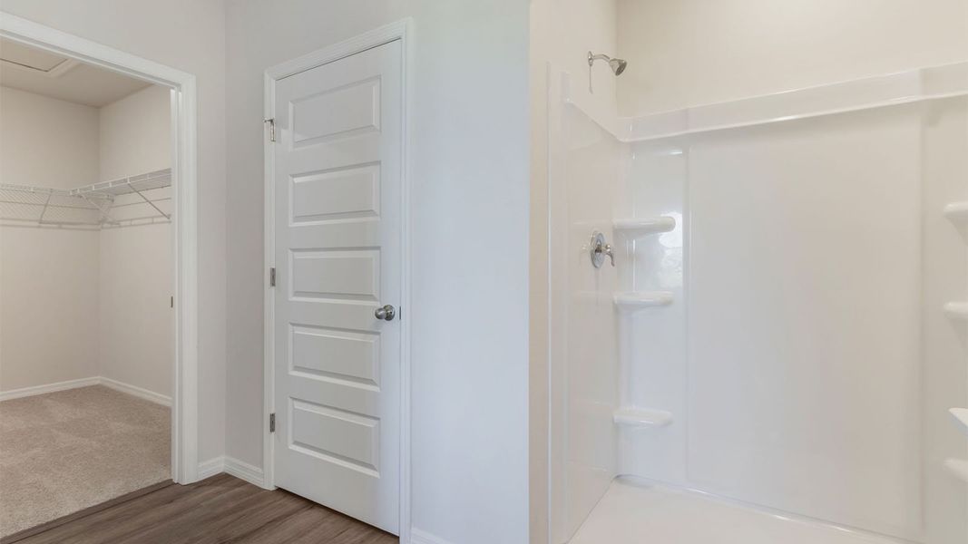 Representative furnished interior of a home built from the CALI by D.R. Horton in Fox Branch, Lakeland (Image 30).