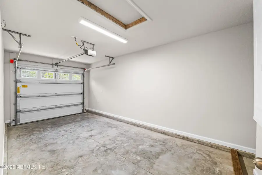 Spacious, unfurnished interior of a new home in , Jacksonville (Image 20). Spacious, unfurnished interior of a new home in , Jacksonville (Image 20).