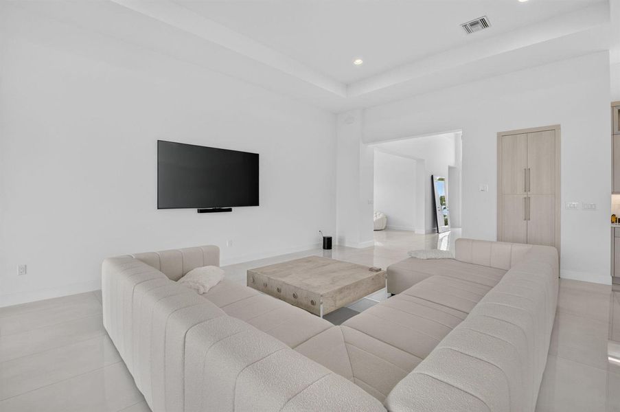 Family Room / Walk-In Pantry