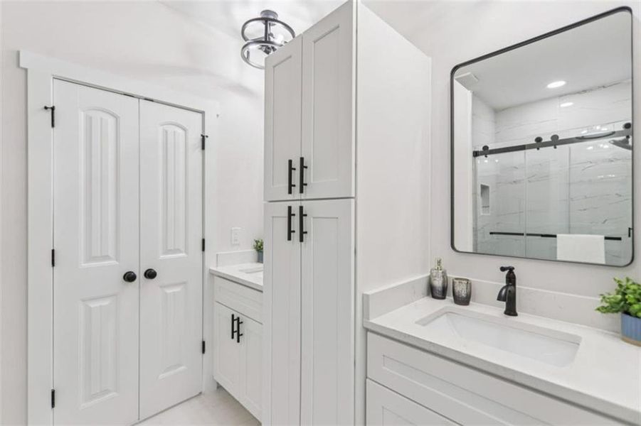 Furnished interior view inside a new home in , Atlanta (Image 16).