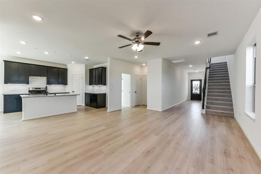 Spacious, unfurnished interior of a new home in Colony at Pinehurst, Pinehurst (Image 22). Spacious, unfurnished interior of a new home in Colony at Pinehurst, Pinehurst (Image 22).