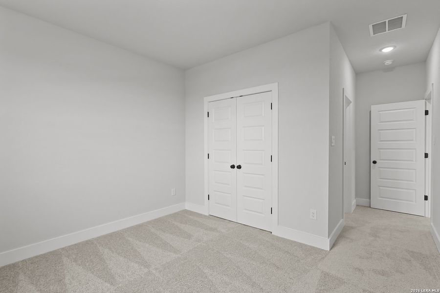 Spacious, unfurnished interior of a new home in Homestead, Schertz (Image 23).