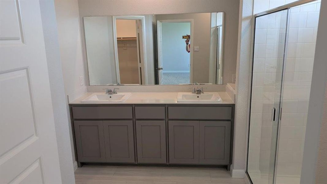 Furnished interior view inside a new home in Lankford Farms, Cleburne (Image 5).