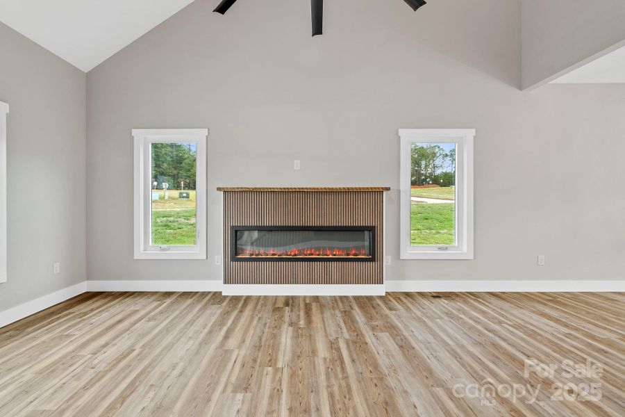 Spacious, unfurnished interior of a new home in , Asheville (Image 28).