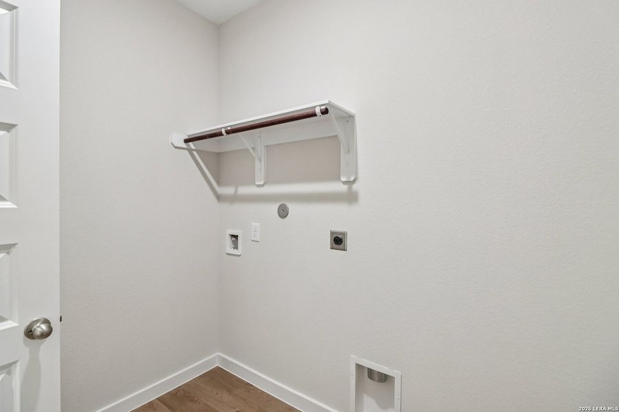Spacious, unfurnished interior of a new home in Jordan's Ranch, San Antonio (Image 21).