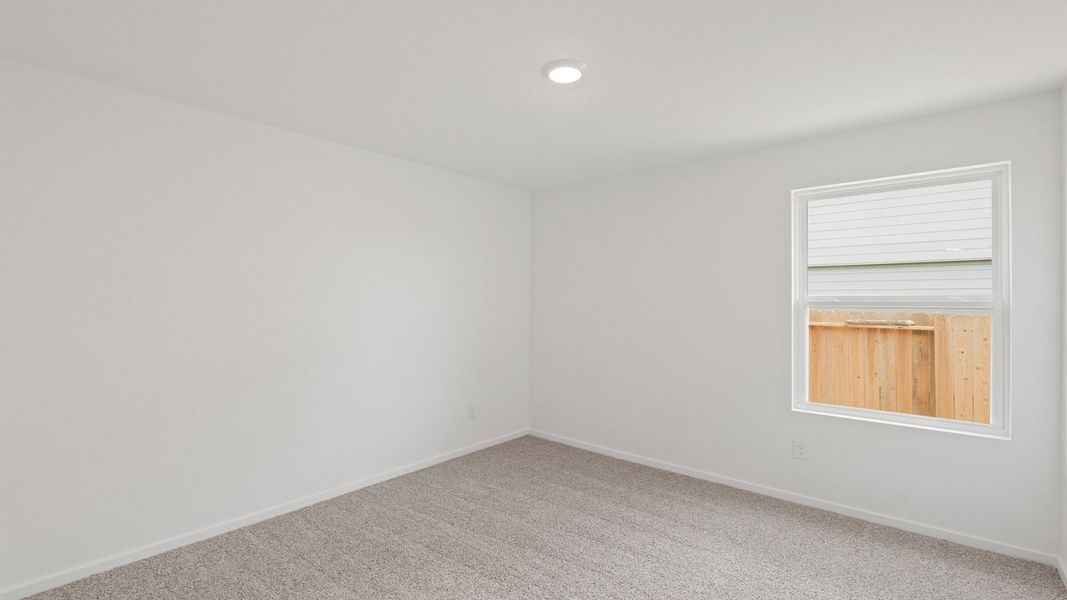 Representative unfurnished interior of a home built from the Barton by D.R. Horton in Lake Conroe Cove, Willis (Image 24).