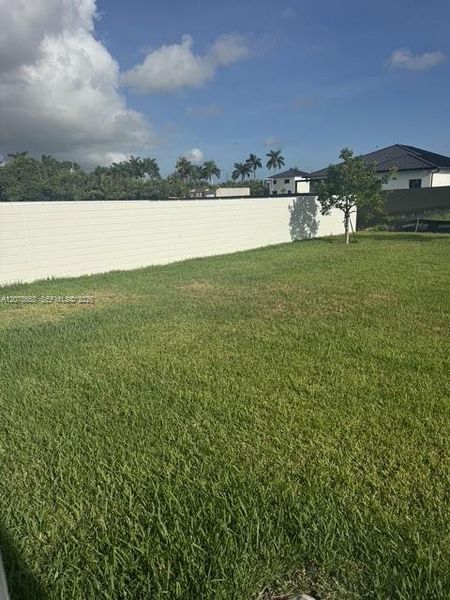 Natural landscape and outdoor views near  in Homestead (Image 17).