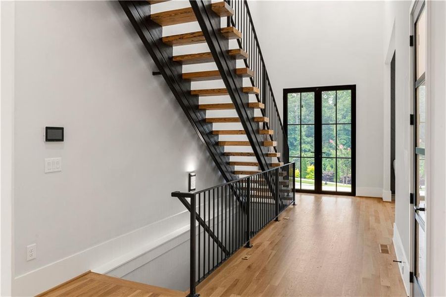 Spacious, unfurnished interior of a new home in , Acworth (Image 26).