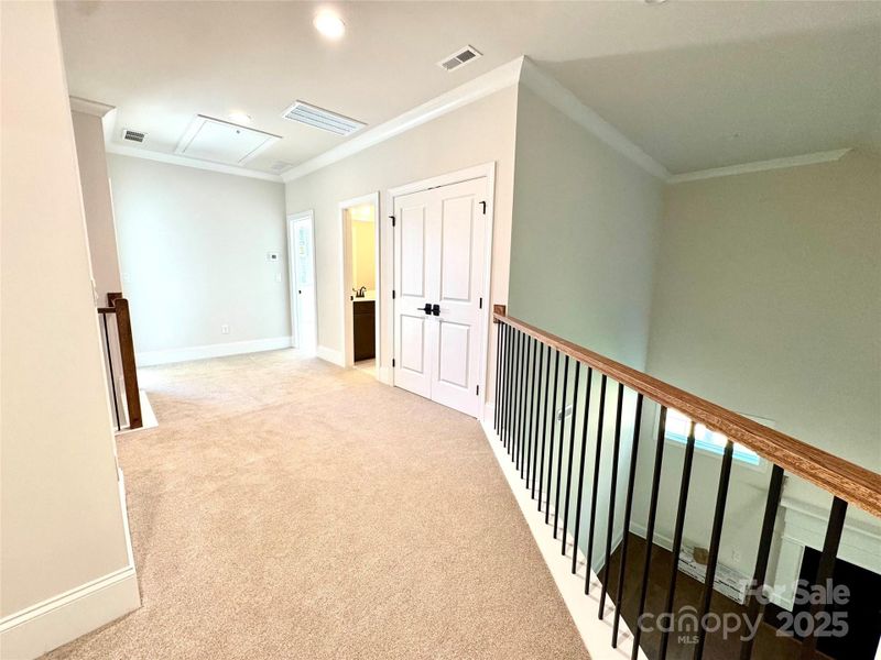 Spacious, unfurnished interior of a new home in Saddlehorn, Troutman (Image 25).