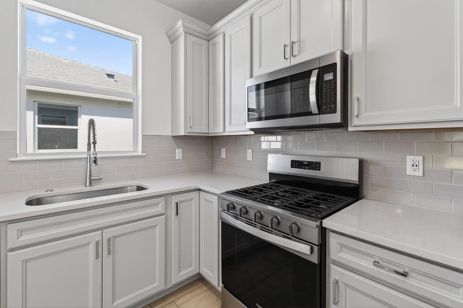 Lot4002-3829RussellCt(12) Lot4002-3829RussellCt(12)