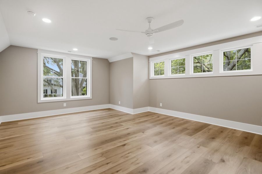 Spacious, unfurnished interior of a new home in , Hollywood (Image 28). Spacious, unfurnished interior of a new home in , Hollywood (Image 28).
