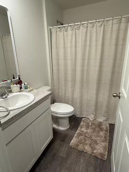 Furnished interior view inside a new home in , Port St. Lucie (Image 17).
