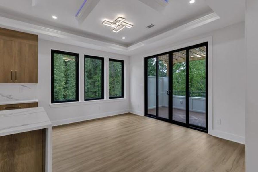 Spacious, unfurnished interior of a new home in , Atlanta (Image 90).