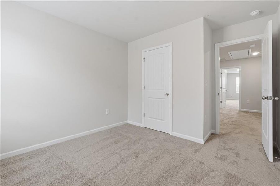 Spacious, unfurnished interior of a new home in Moss Creek, Hogansville (Image 19).