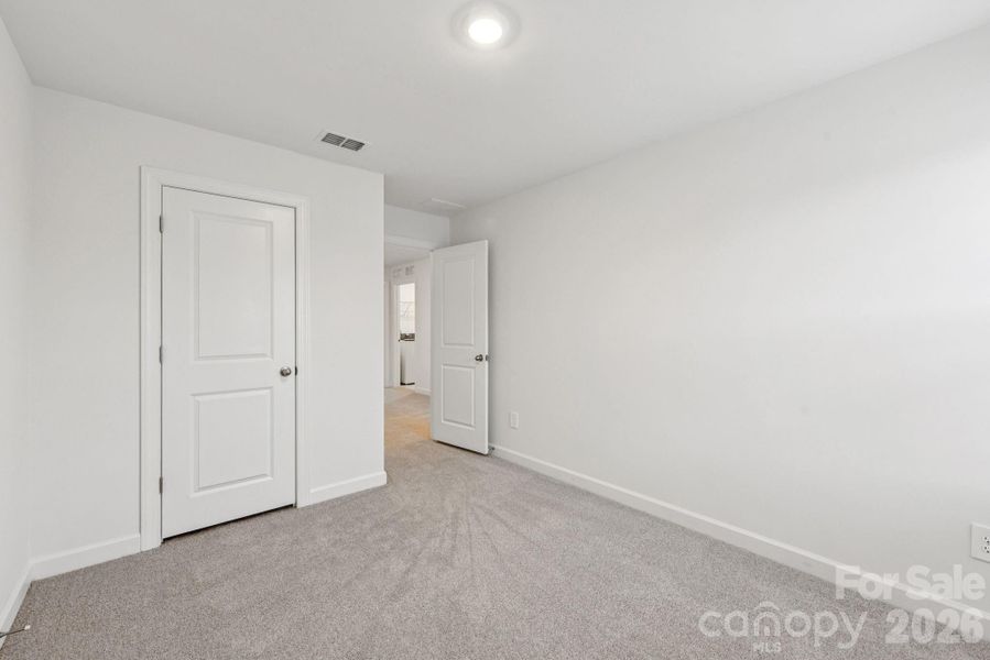 Photo is not of the actual home, but is an inspirational photo of builder’s model home and may depict options, furnishings, and/or decorator features that are not included Photo is not of the actual home, but is an inspirational photo of builder’s model home and may depict options, furnishings, and/or decorator features that are not included