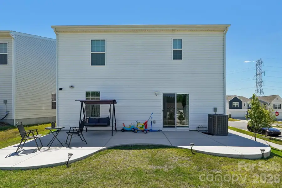 Exterior details and patio area of a home in , Charlotte (Image 4).