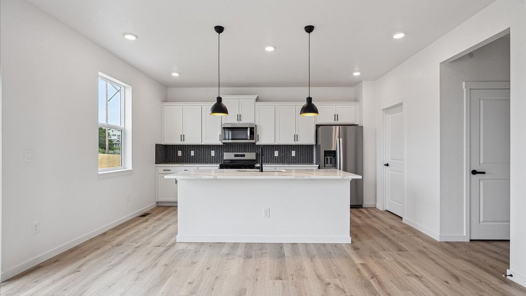 Furnished interior view inside a new home in Silver Peaks, Lochbuie (Image 5). Furnished interior view inside a new home in Silver Peaks, Lochbuie (Image 5).