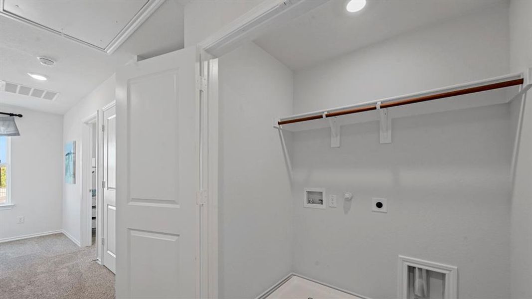Spacious, unfurnished interior of a new home in Arbor Trails North, Princeton (Image 18).
