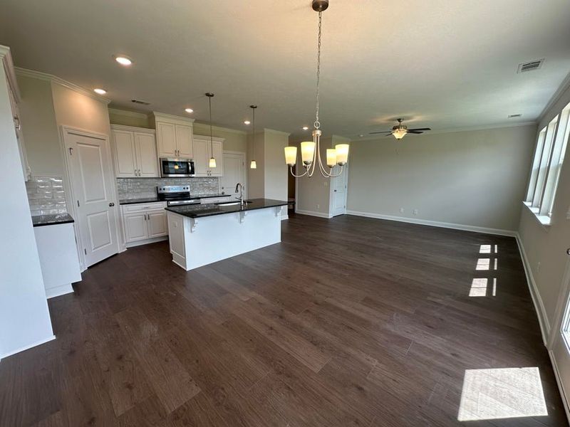 Spacious, unfurnished interior of a new home in Windsor, North Augusta (Image 13). Spacious, unfurnished interior of a new home in Windsor, North Augusta (Image 13).