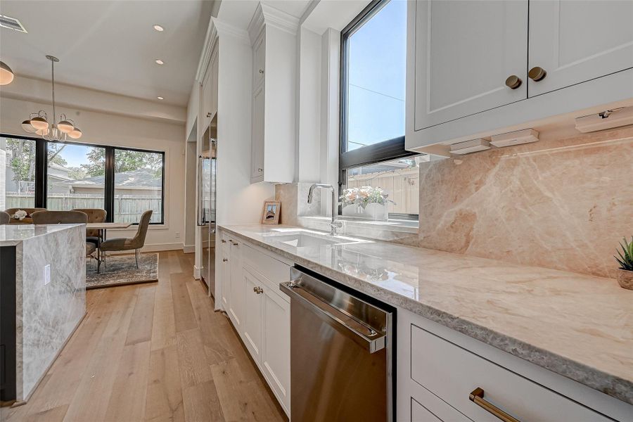 Image 34 of a home in .