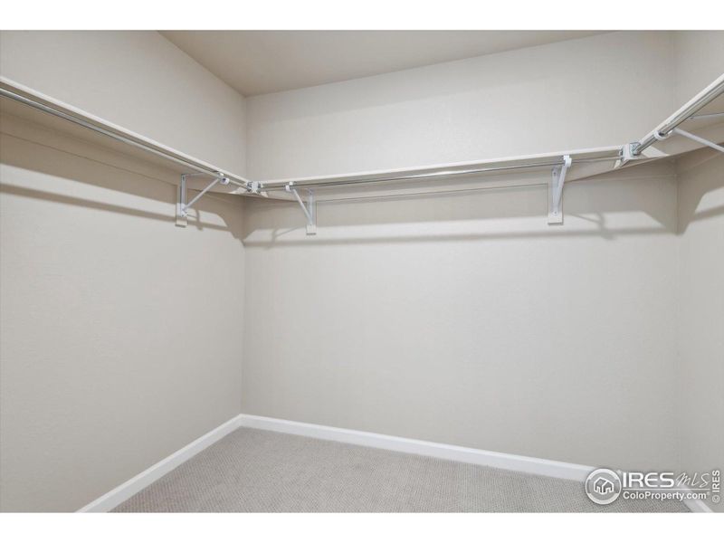 Spacious, unfurnished interior of a new home in The Overlook at Johnstown Farms, Johnstown (Image 14).