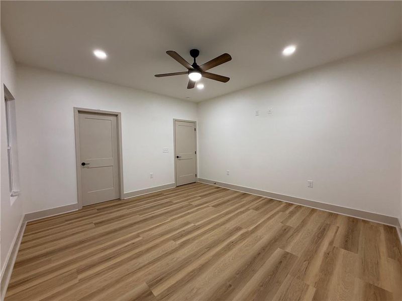 Spacious, unfurnished interior of a new home in , Calhoun (Image 17).