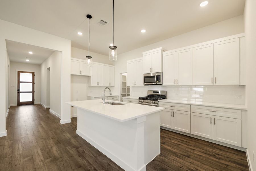 Representative furnished interior of a home built from the Hadley by Graham Hart Home Builder in Bear Ridge, Burleson (Image 8). Representative furnished interior of a home built from the Hadley by Graham Hart Home Builder in Bear Ridge, Burleson (Image 8).