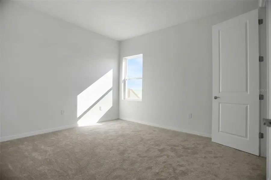 Spacious, unfurnished interior of a new home in Turnleaf, Punta Gorda (Image 13). Spacious, unfurnished interior of a new home in Turnleaf, Punta Gorda (Image 13).