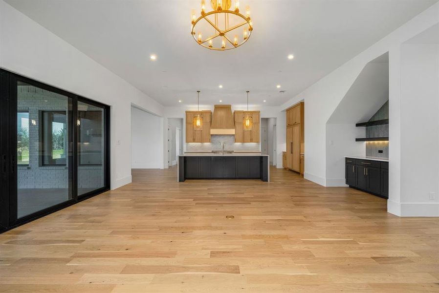 Spacious, unfurnished interior of a new home in , Fairview (Image 28).