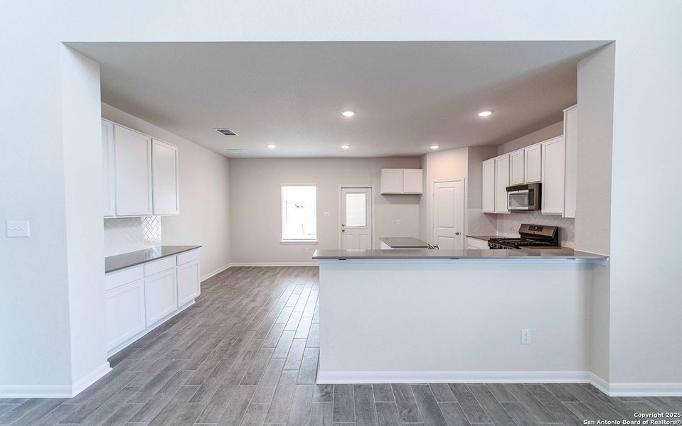 Image 18 of a home in Mesa Vista. Image 18 of a home in Mesa Vista.