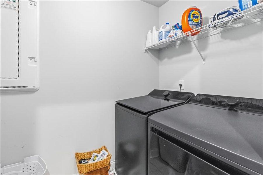 Image 38 of a home in Everton.