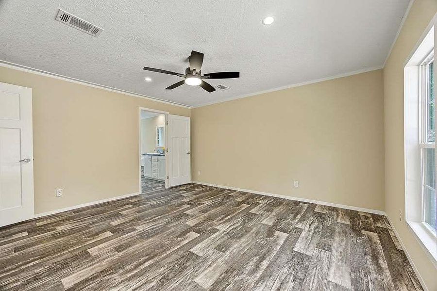 Spacious, unfurnished interior of a new home in , Eatonton (Image 24).