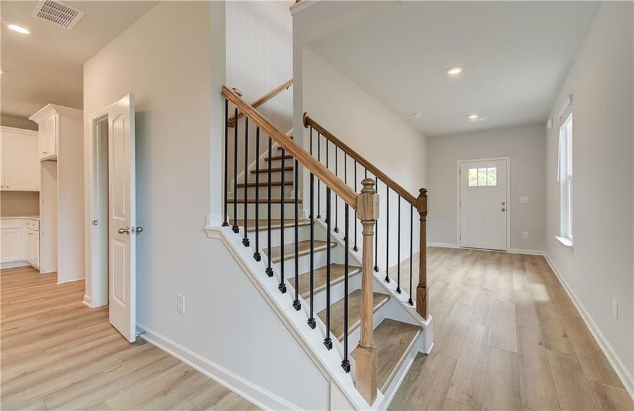 Spacious, unfurnished interior of a new home in Enclave at Evergreen, Fairburn (Image 13).